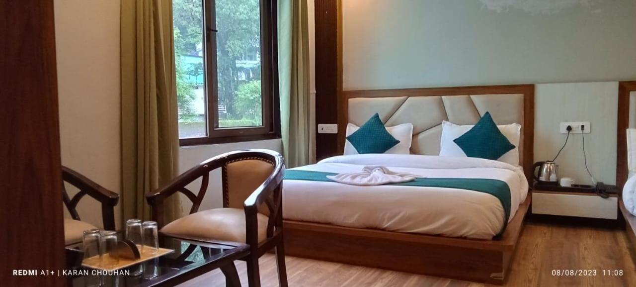 Hotel & Hostel Vimal Ganga Rishīkesh Exterior foto